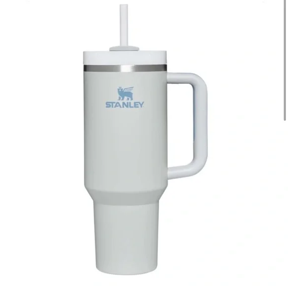 ✨NWT✨ Stanley Quencher H2.0 FlowState Tumbler 40oz (Fog) - Picture 5 of 17